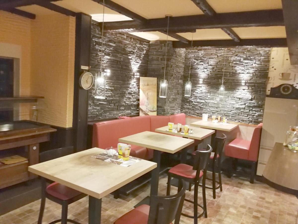 Land-Hotel Zum Schwan, Garni Weilerswist-Metternich, 3 E-Ladestationen, Naehe Phantasialand, Palmenparadies Euskirchen Ngoại thất bức ảnh